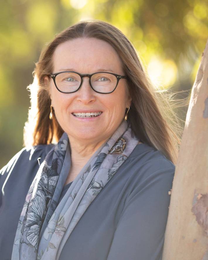 An image of Heather King.